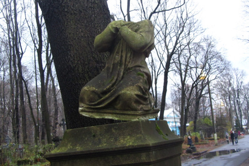 Тайны и чудеса Смоленского кладбища