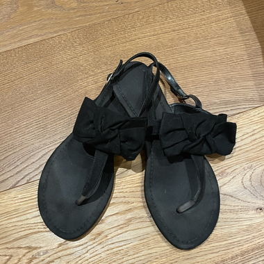 Comfy Sandal in black