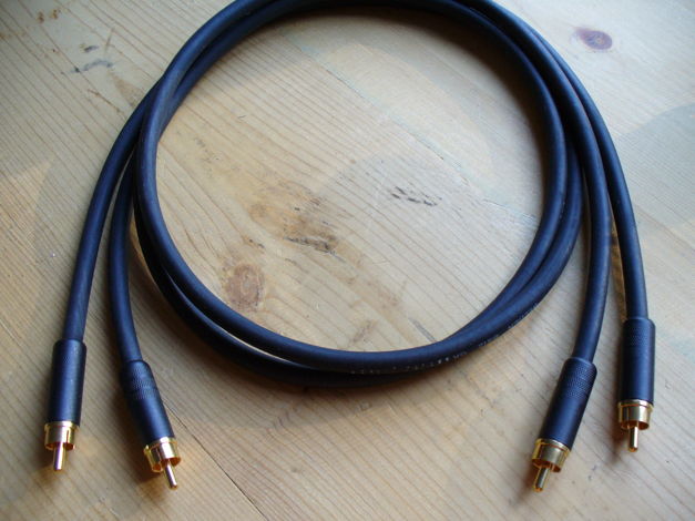Belden 8412~1M RCA Interconnect Cables Switchcraft Gold...