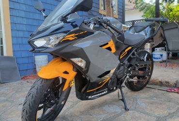 2018 KAWASAKI NINJA 400 ABS motorcycle for rent near San Jose, CA
