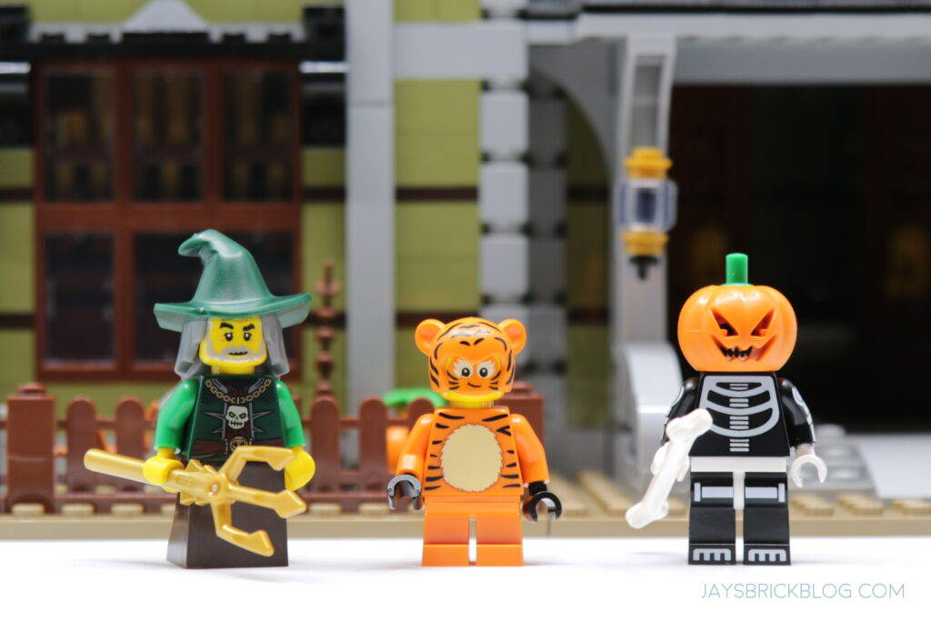 The Halloween Minifigures