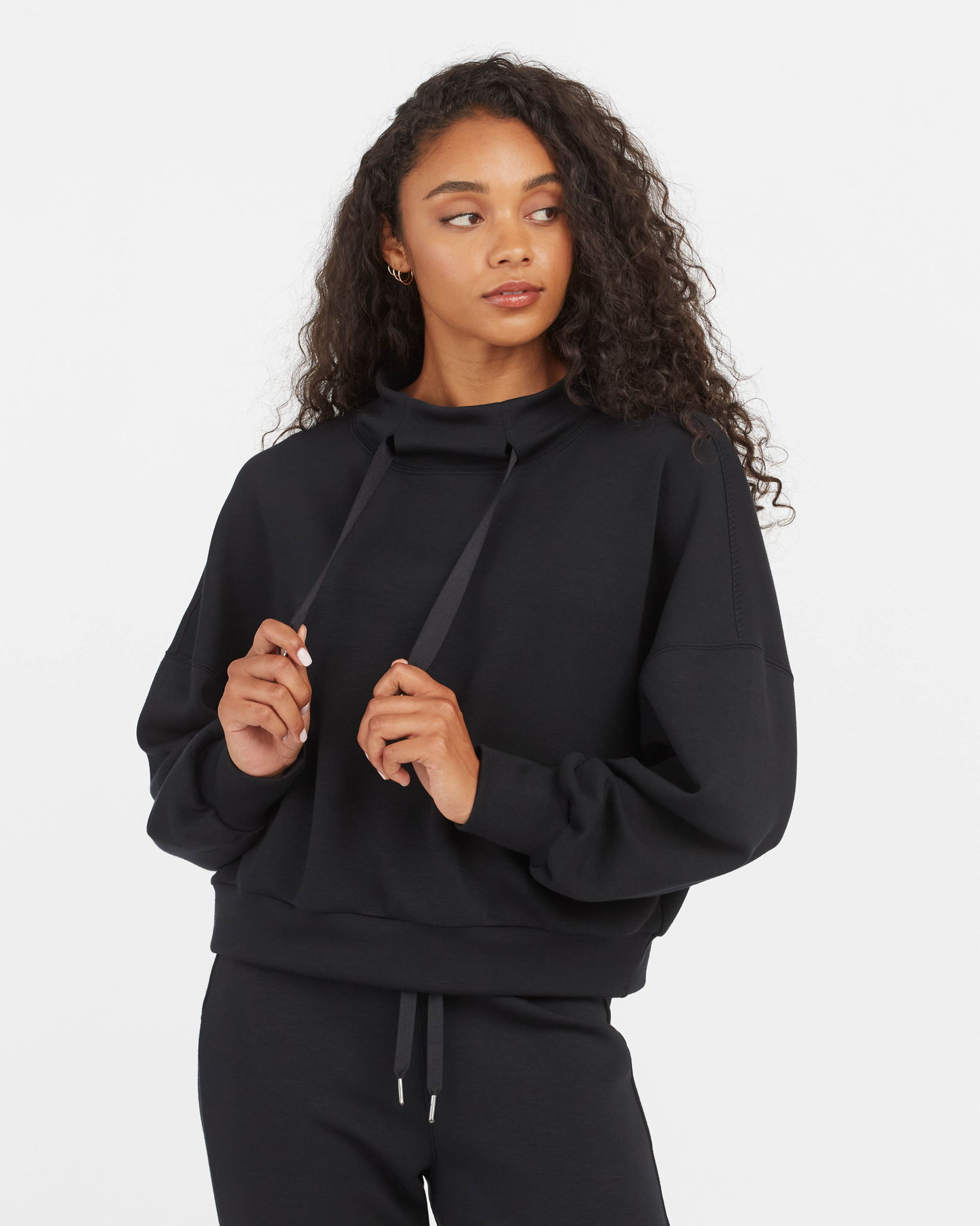 Fixmatti Two Piece Sweatsuit vs Spanx AirLuxe ‘At the Hip’ Pullover - Slant