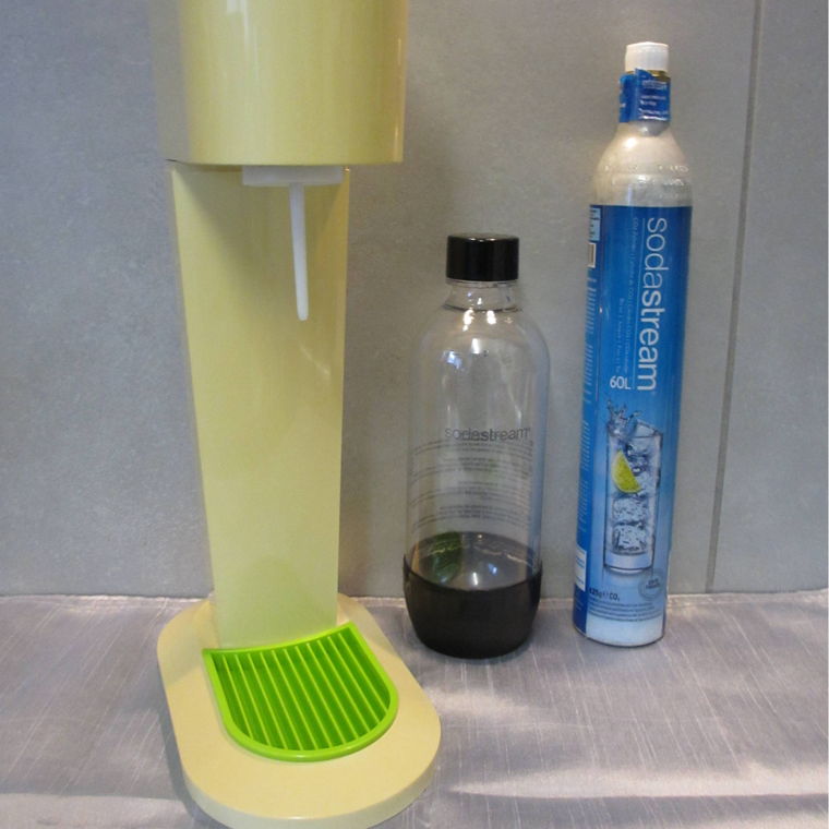 SodaStream Genesis Grün 1 Flasche Wassersprudler