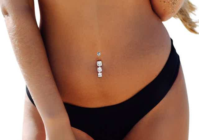 Diamond belly rings - Pobjoy Diamonds
