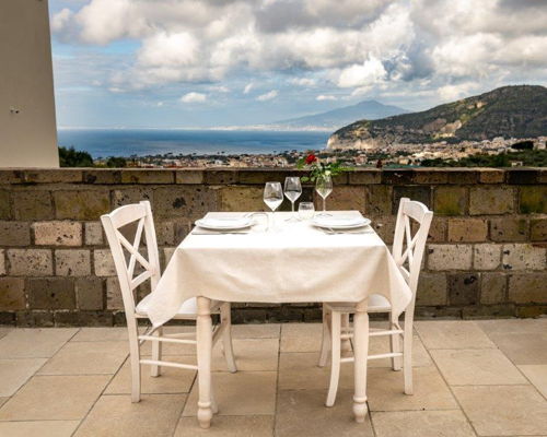 Corsi di cucina Sorrento: Lezione di Pasta e Tiramisù con vista sul Golfo di Sorrento