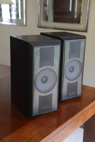 Thiel Audio SCS-4 Speaker Pair, Black, Excellent Condit...
