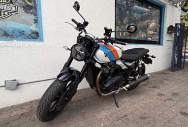 2025 TRIUMPH SPEED TWIN 900 motorcycle for rent near Honolulu, HI