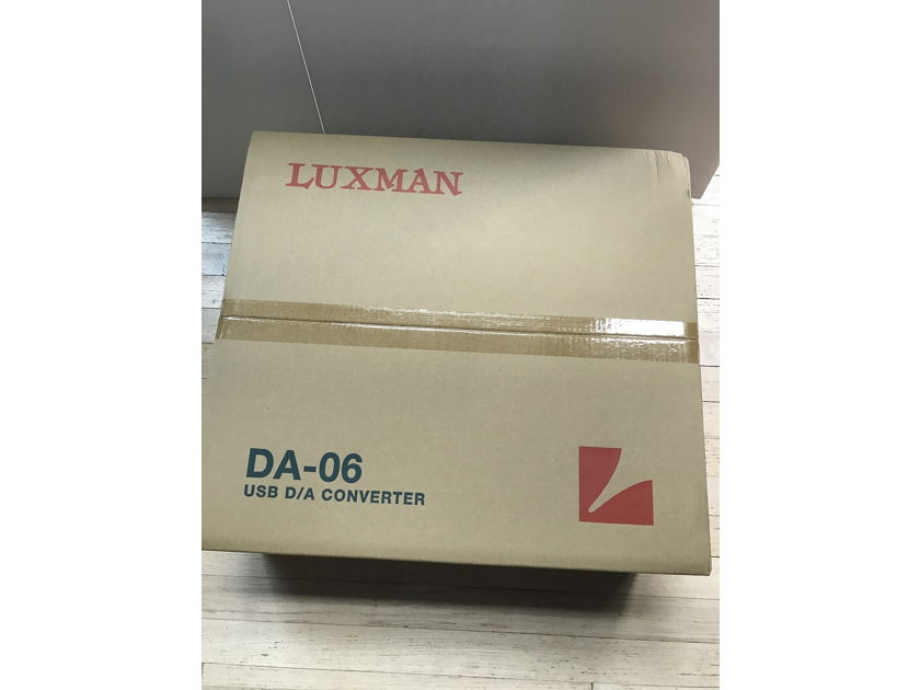 Luxman D-06