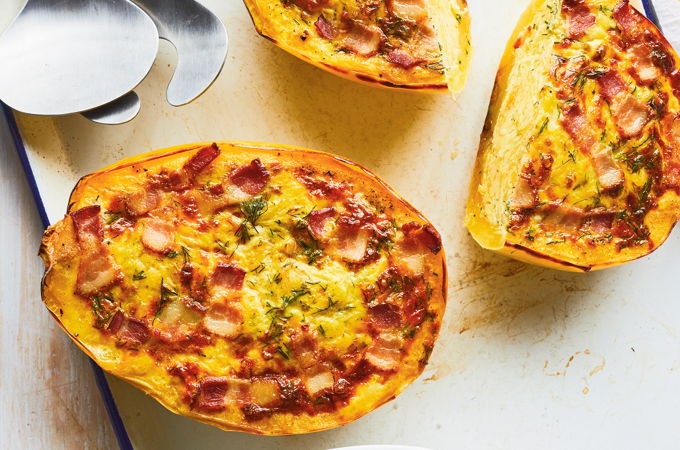 Quiches en courge spaghetti au bacon et à l’aneth au barbecue