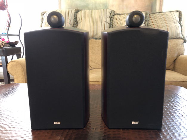 B&W (Bowers & Wilkins) Nautilus 805