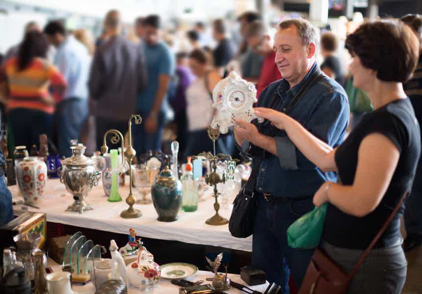 Private Insider Tour of Grand Ecseri Flea Market - photo 5