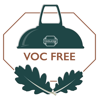 Drawing of a Coolicon shade with the words “VOC free” and two English Oak leaves below