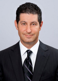 Steve Lockshin sounded a bold call for better training and accreditation for advisors.