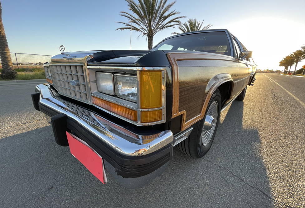 1987 ford country squire lx wagon vehicle history image 1