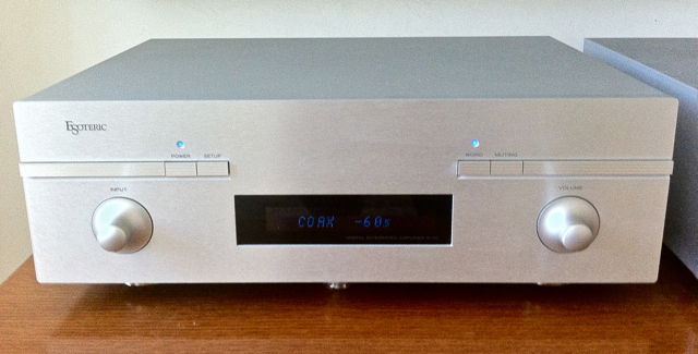 Esoteric A1-10 integrated amplifier with built in DAC, ...