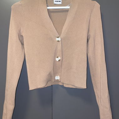 Brown pullover w/ buttons
