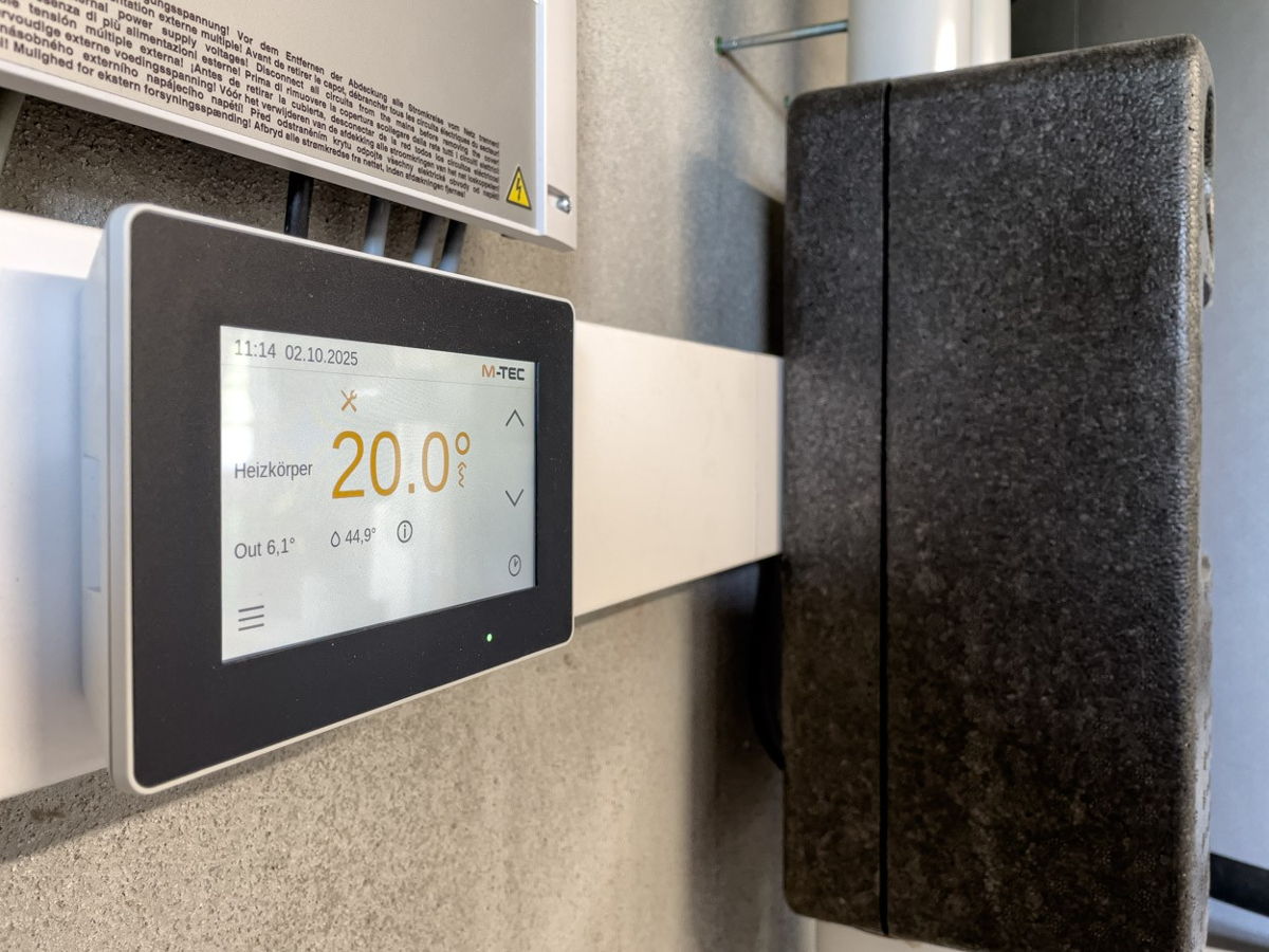 Foto Kundenreferenz Bauernhaus Technikraum Steuerung