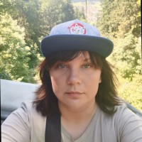 /images/default-avatar.png