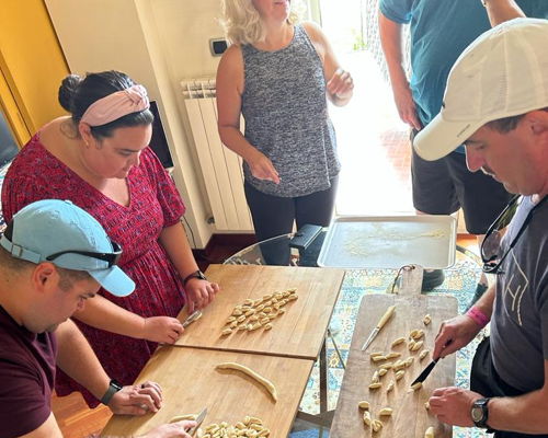 Corsi di cucina Messina: Esperienza dai sapori siciliani e vista panoramica