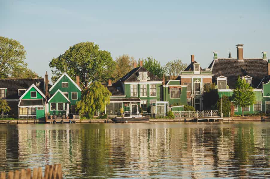 Giethoorn, Afsluitdijk & Zaanse Schans Day Tour with Hotel Pickup - photo 3