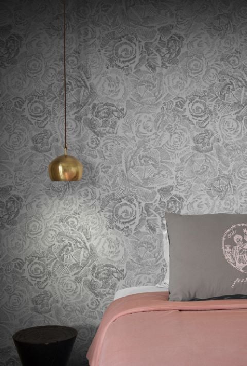 Grey & White Romantic Floral Rose Wallpaper hero image