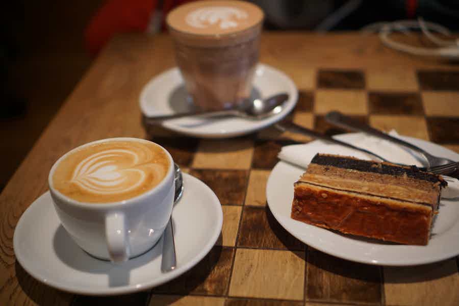 Guided Photo Walk and Hungarian Cake Tasting - photo 6