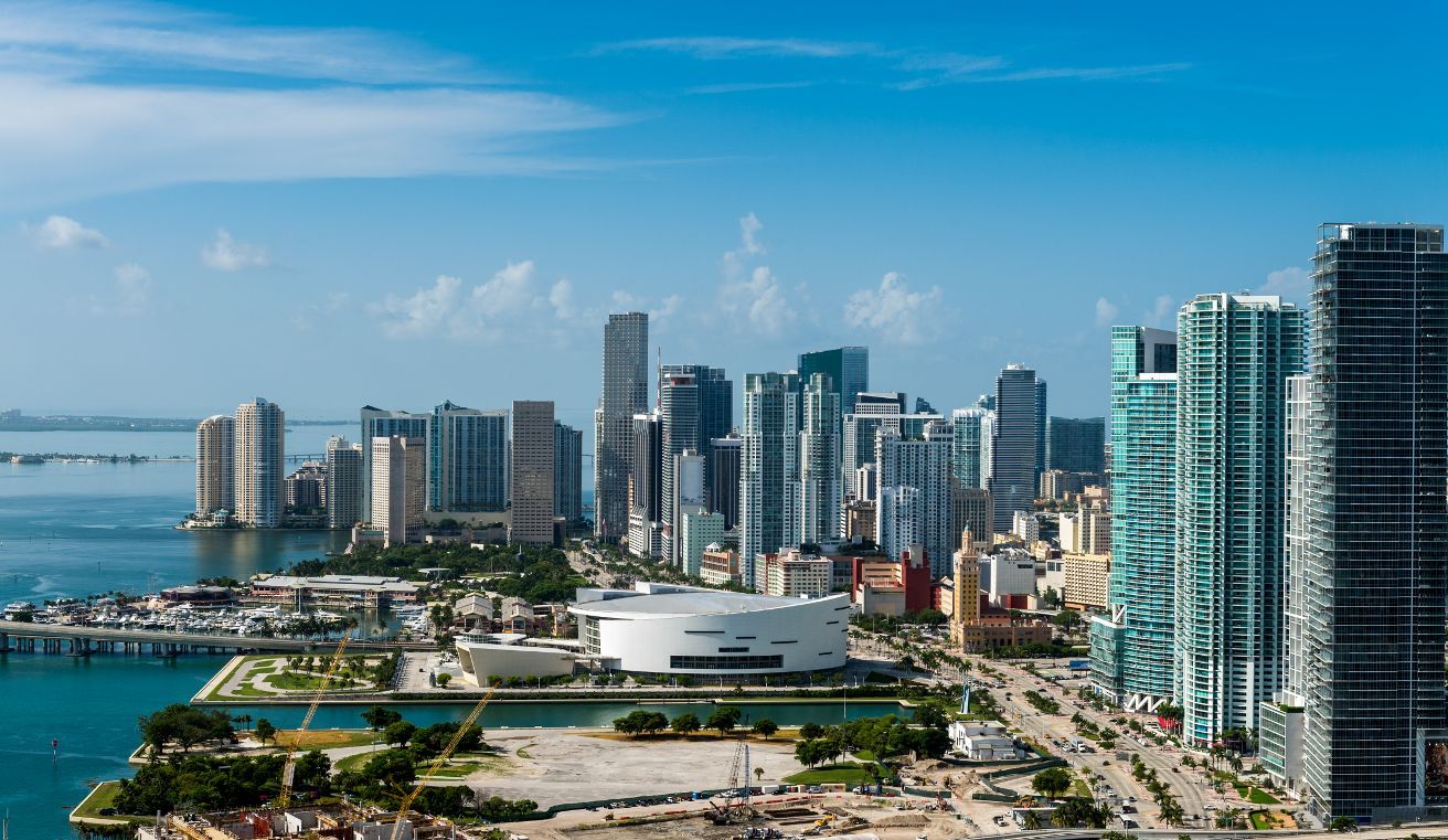 featured image for story, POR QUE INVERTIR EN MIAMI Y ORLANDO EN CIFRAS