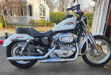 2008 HARLEY-DAVIDSON XL 883L SPORTSTER LOW (LUX COLORS) motorcycle for rent near Bristol, CT