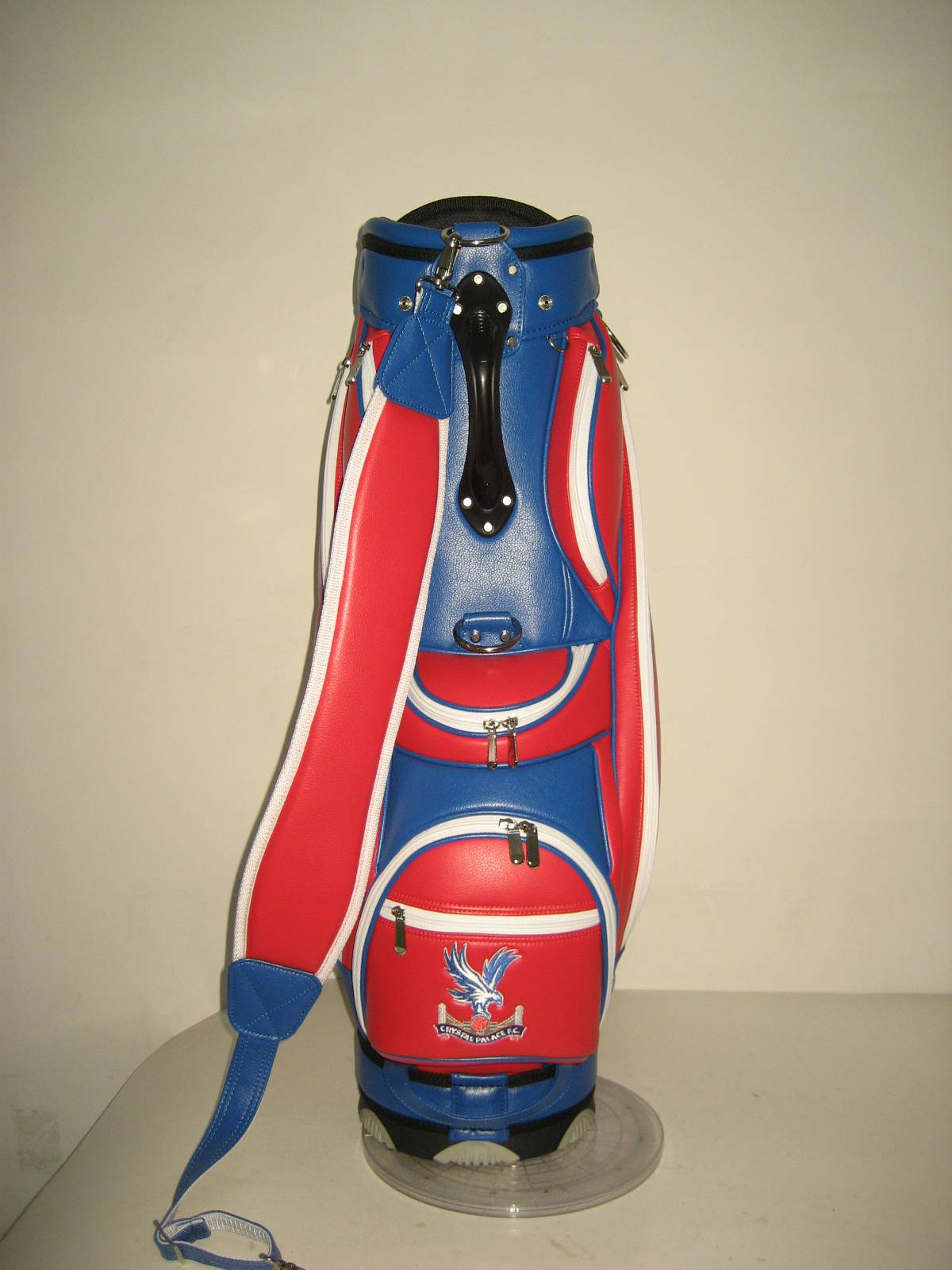 Customised football club golf bags by Golf Custom Bags 39