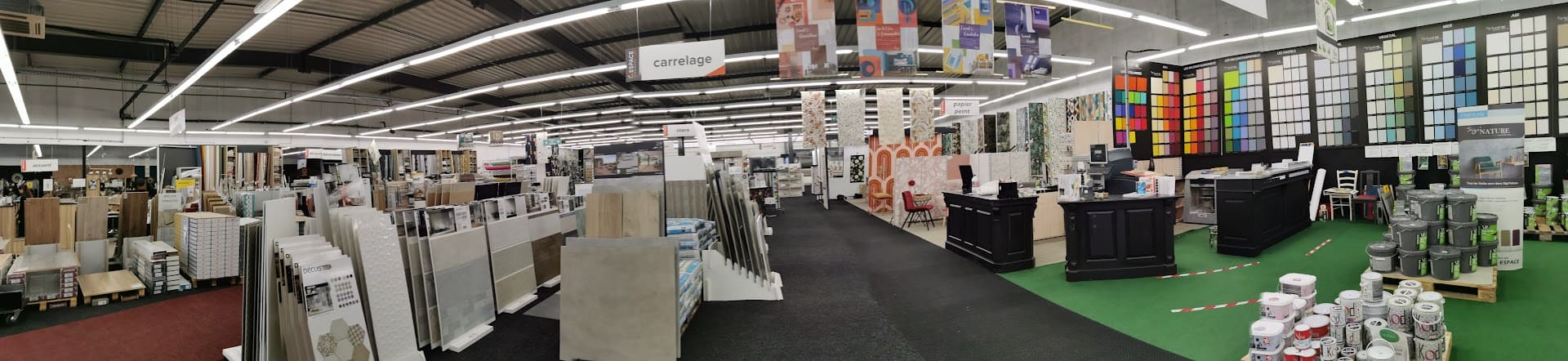 Vue du magasin Espace Revêtements à Ruffec