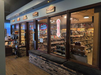 Humidor (tatuaje, roma craft, black works, viaje)