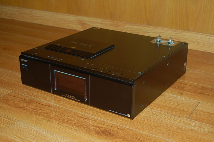 Sony SCD-777es Super Audio CD/CD player