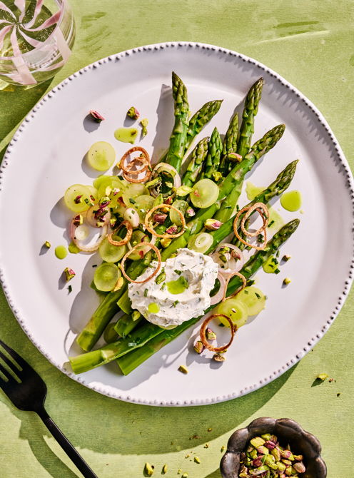 Asparagus with Herbs and Green Grapes
