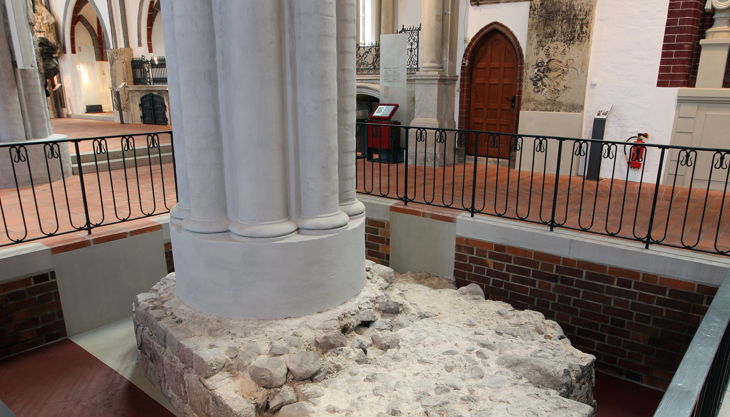stiftung stadtmuseum nikolaikirche sichtgrube feldsteinmauern