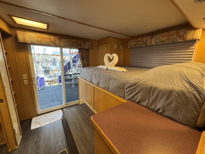 Boat Image 33