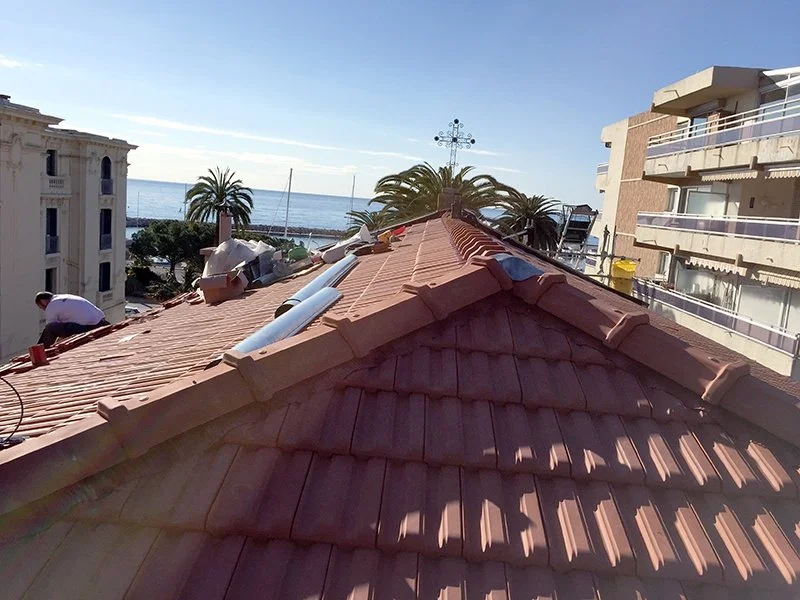 Réfection de la couverture de la Chapelle Saint-Laurent à Menton — CEG TOITURE, couvreur à Nice