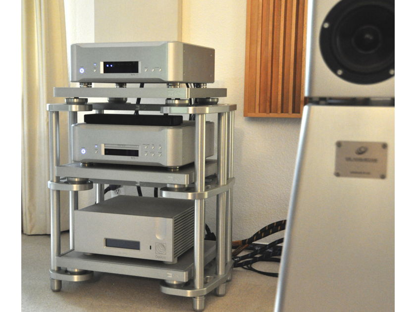 Harmonic Resolution Systems SRX-1921 One of the very best stands