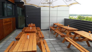 hurricane factory berlin sitzgelegenheiten outdoor