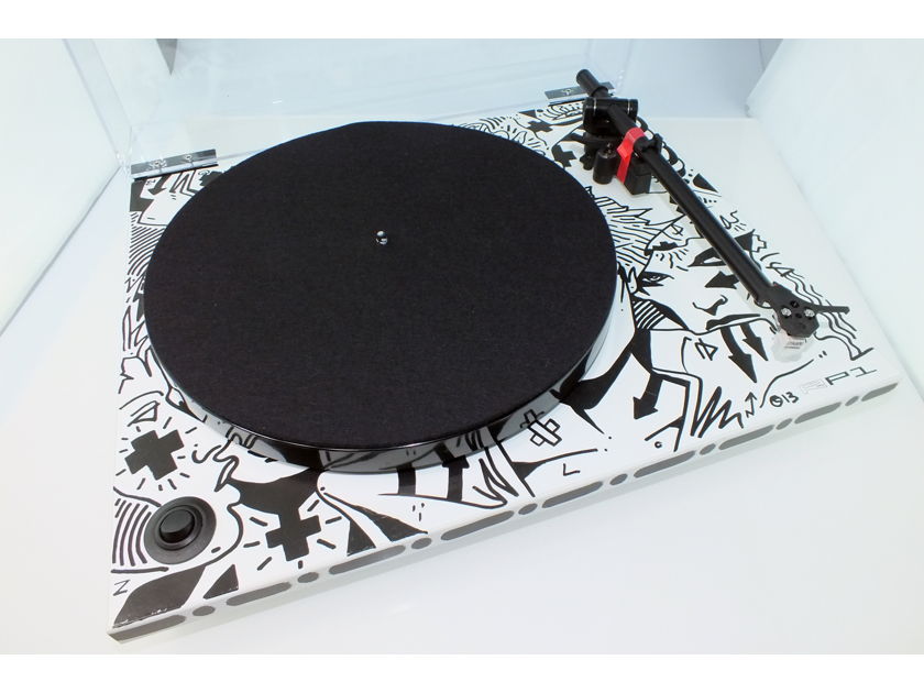 Rega RP1 "Spin Baby" LIMITED EDITION Turntable (w/Carbon Cartridge): Refurb w/Warranty; 36% Off
