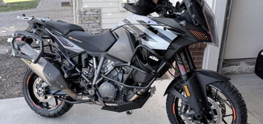 2019 KTM 1290 SUPER ADVENTURE S motorcycle for rent near Genoa, NV