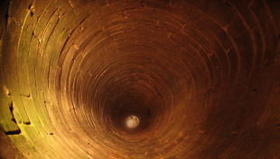 burg ronneburg brunnen