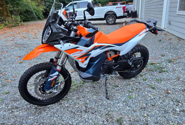 2025 KTM 890 ADVENTURE R motorcycle for rent near Maple Valley, WA