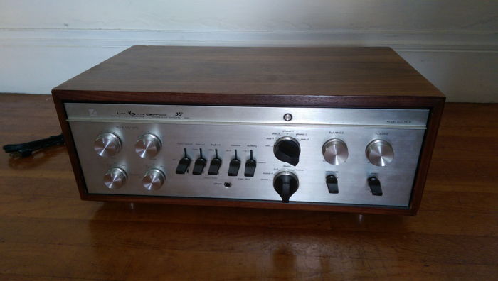 Luxman CL 35 MkIII Tube Preamp with Phono - Works and L...