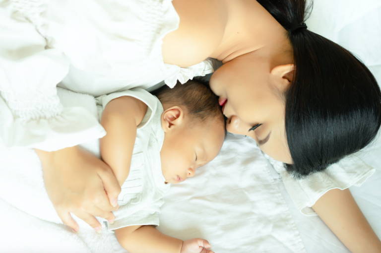 Postpartum symptoms such as fatigue should be supported with lots of rest