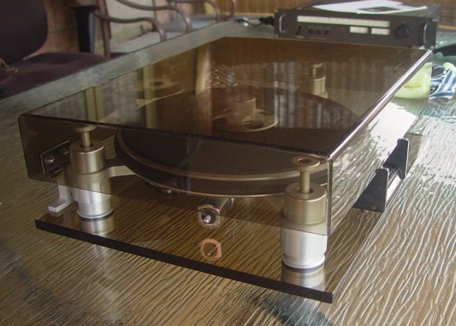 Oracle Delphi mkII Oracle Delphi turntable.Excellent co...