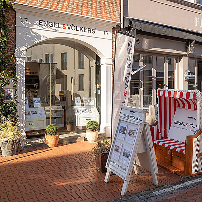  Emden
- Engel & Völkers Shop Norderney