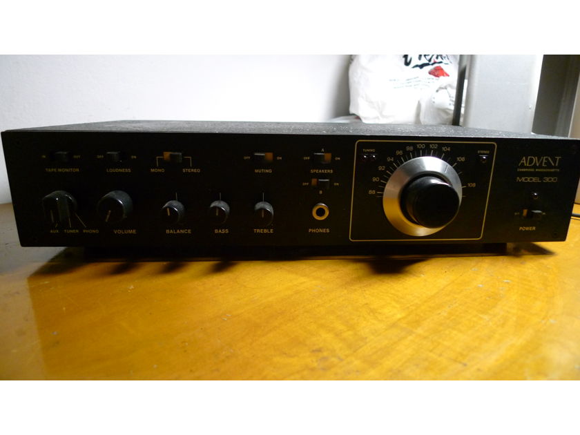 ADVENT MODEL 300 INTEGRATED/RECEIVER/TUNER