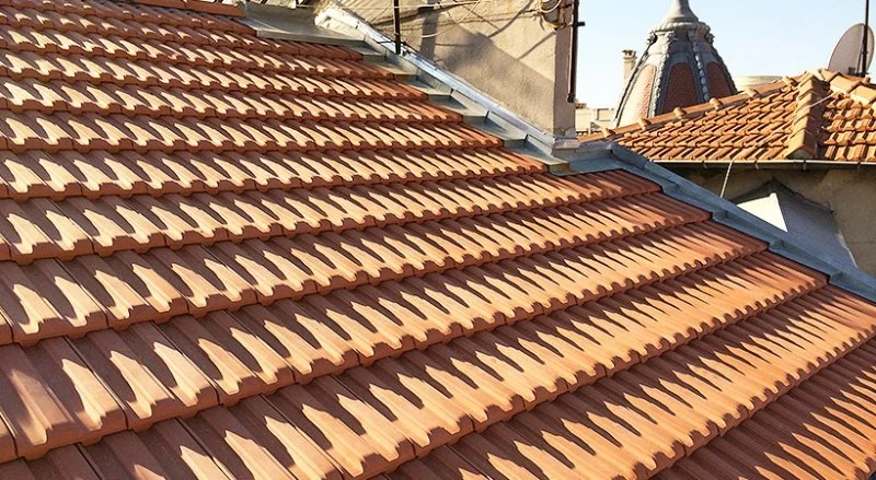 Rénovation de la couverture en tuiles de Marseille d’un bâtiment à Nice – Clemenceau — photo 11 sur 18 — CEG TOITURE