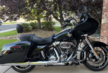 2022 HARLEY-DAVIDSON ROAD GLIDE SPECIAL motorcycle for rent near Parker , CO