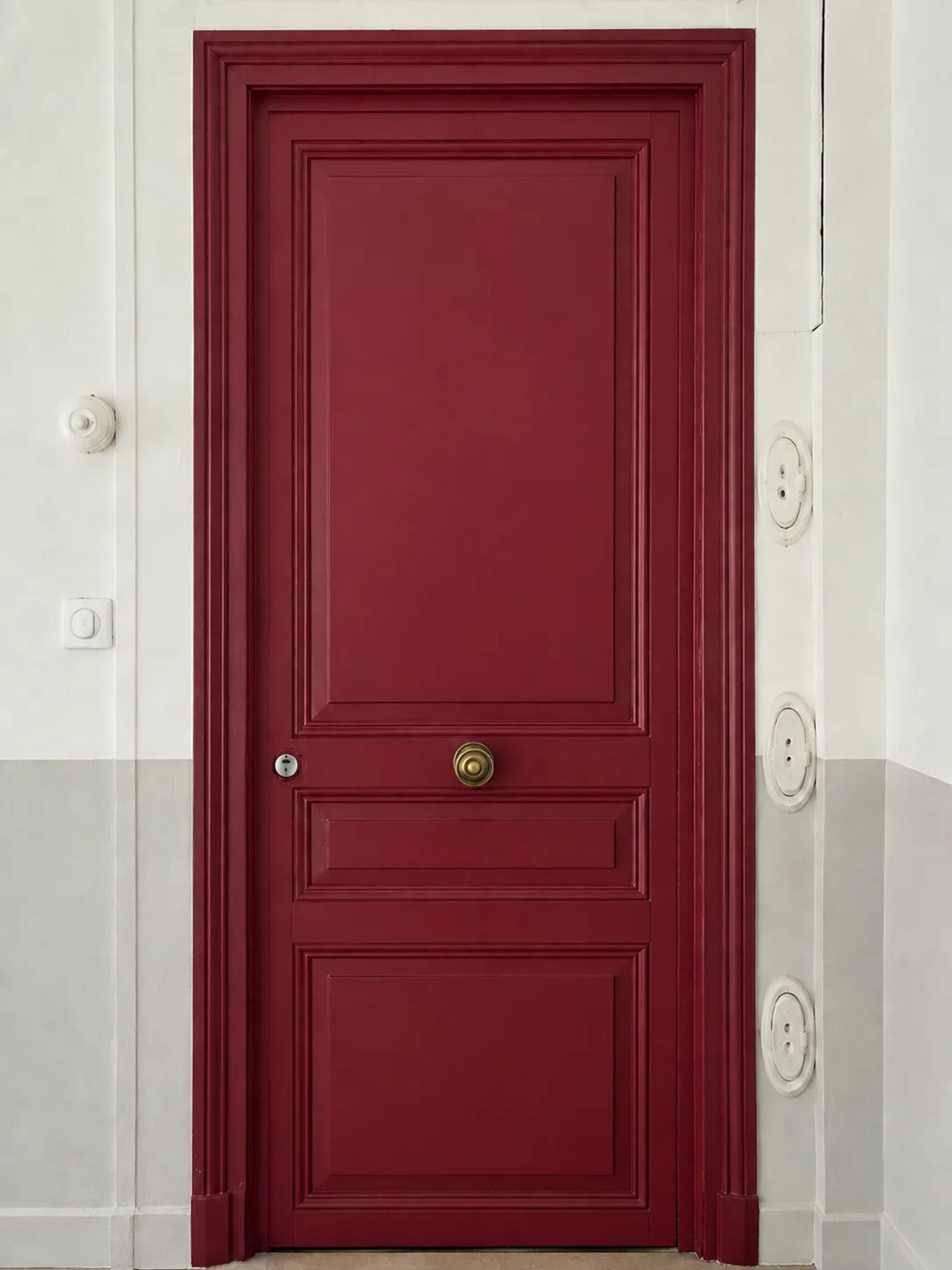 Renforcer une porte existante sans sacrifier son esthétique, c’est possible. 🔐